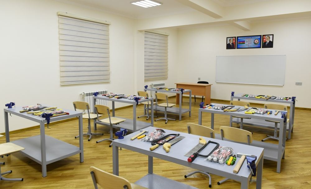 Azerbaijani president views conditions created at reconstructed schools in Sabunchu, Surakhani (PHOTO)