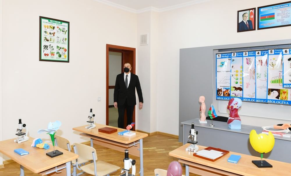 Azerbaijani president views conditions created at reconstructed schools in Sabunchu, Surakhani (PHOTO)