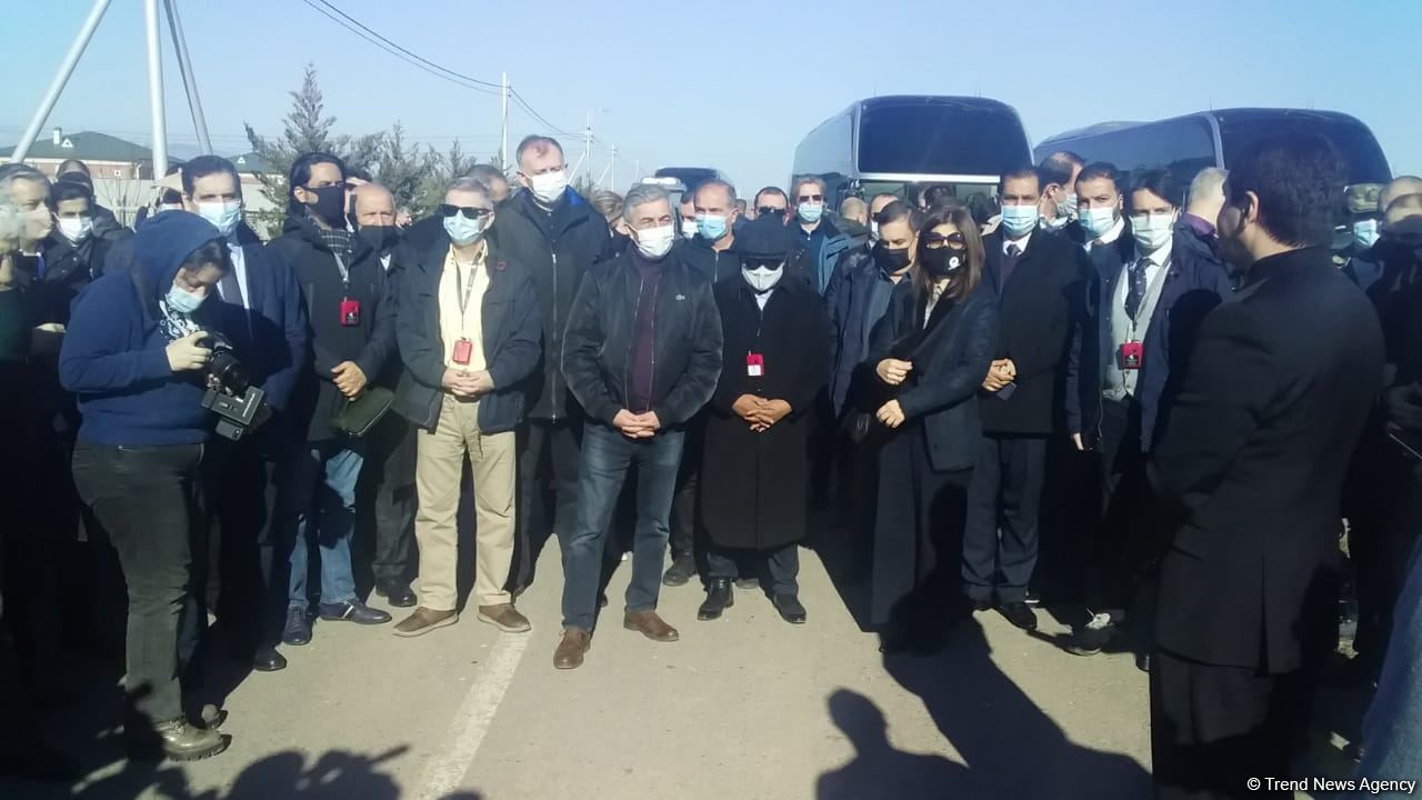 Azerbaijan diplomatic corps' representatives arrive in Jabrayil's Jojug Marjanli - Trend TV (PHOTO/VIDEO)