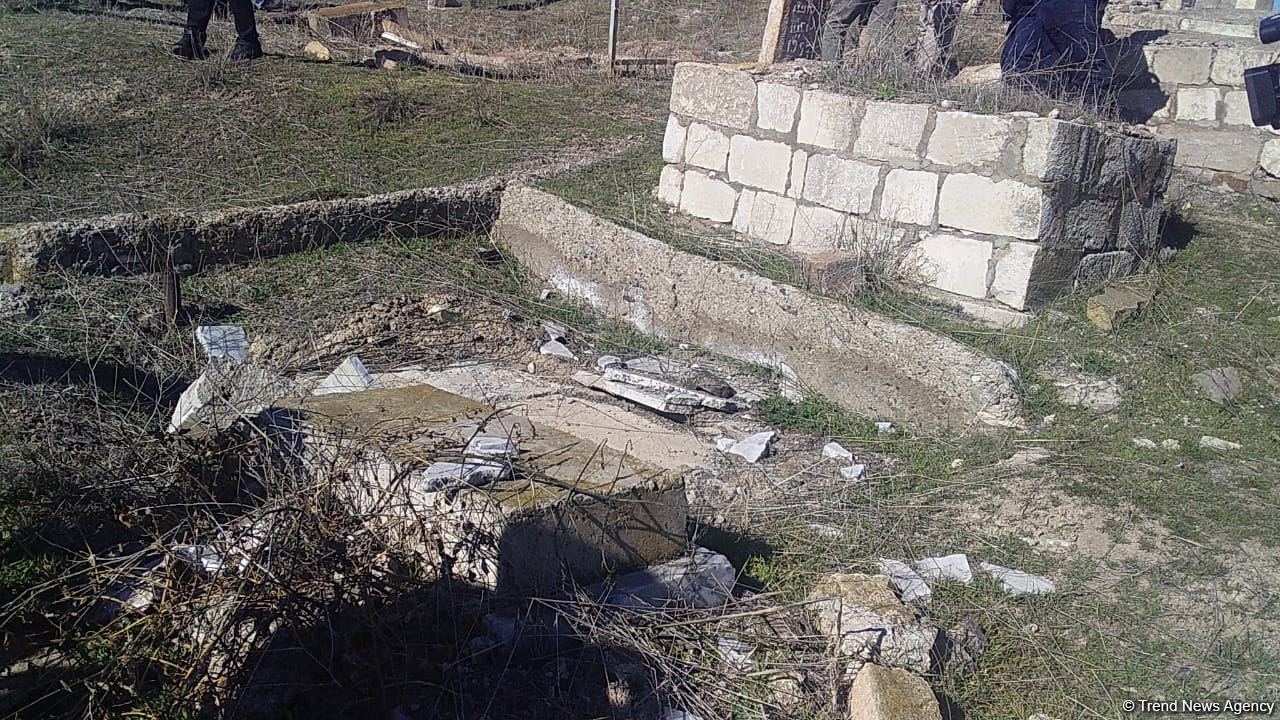 Azerbaijani diplomatic corps' representatives visit destroyed areas in Jabrayil city (PHOTO)
