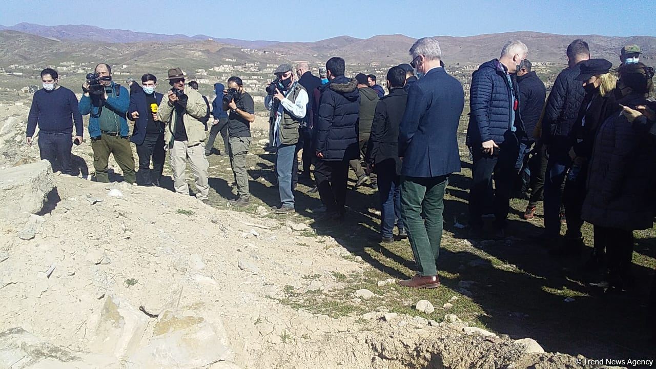 Diplomats accredited in Azerbaijan view cemetery destroyed by Armenians in Jabrayil - Trend TV (PHOTO/VIDEO)