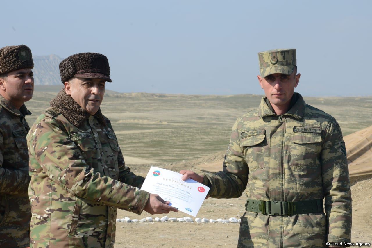 Azerbaijani sappers receive int'l certificates after completing 10-day demining course (PHOTO)