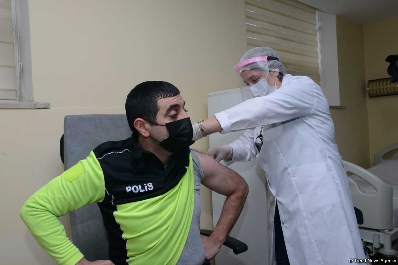 COVID-19 vaccination of police officers starts in Azerbaijan - Trend TV reports (PHOTO)