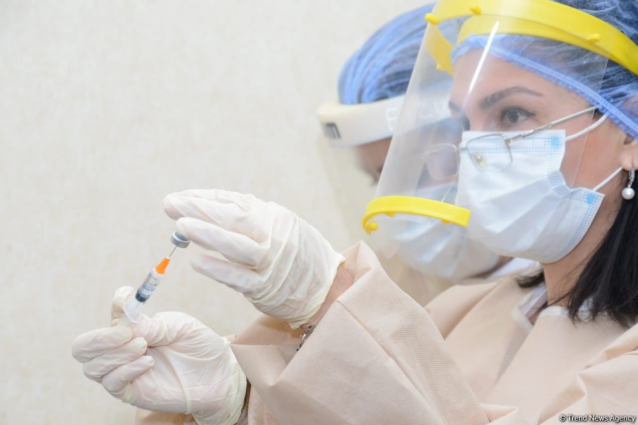 Azerbaijani citizens of over 18 can start getting vaccine against COVID-19 from May 10