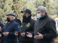 Azerbaijani population honoring memory of victims of Khojaly genocide (PHOTO)