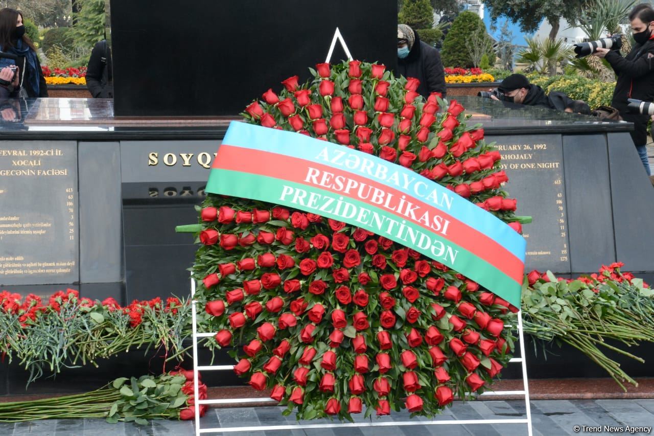 Azerbaijani population honoring memory of victims of Khojaly genocide (PHOTO)