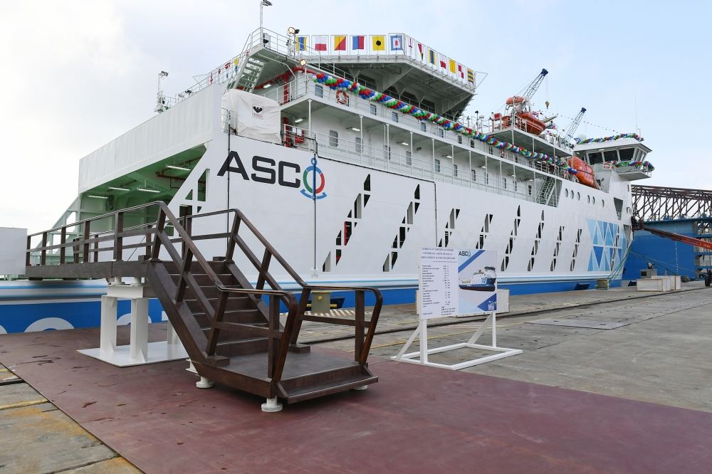 Azerbaijani president, first lady attend sail away of 'Academician Zarifa Aliyeva' ship, launch of first Ro-Pax type 'Azerbaijan' ferry boat (PHOTO)