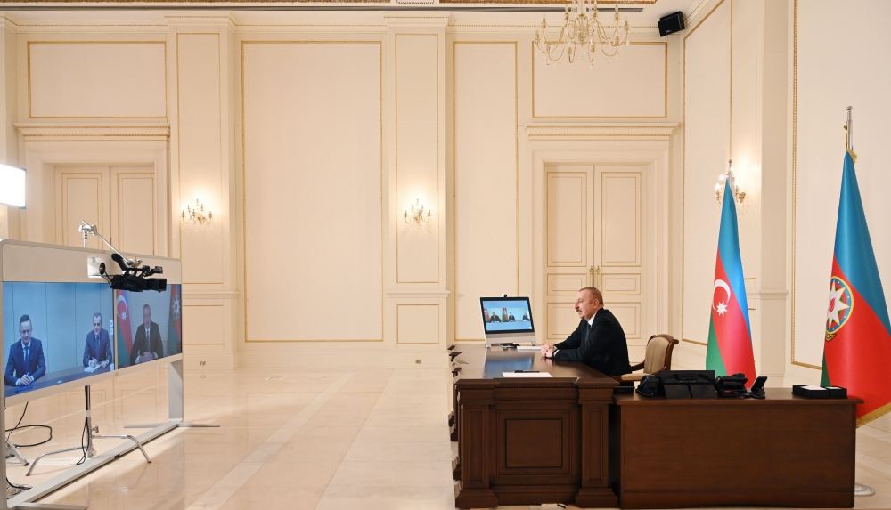 President Ilham Aliyev receives Hungarian Minister of Foreign Affairs and Trade (PHOTO)