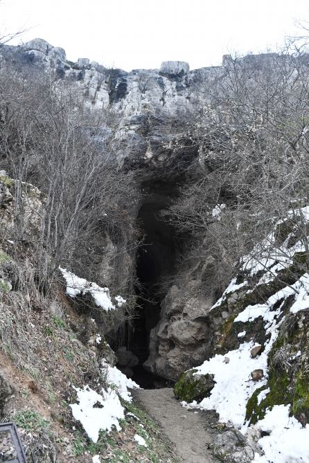 We are at entrance to Azykh cave, we climbed about 800 steps - President Aliyev (PHOTO)