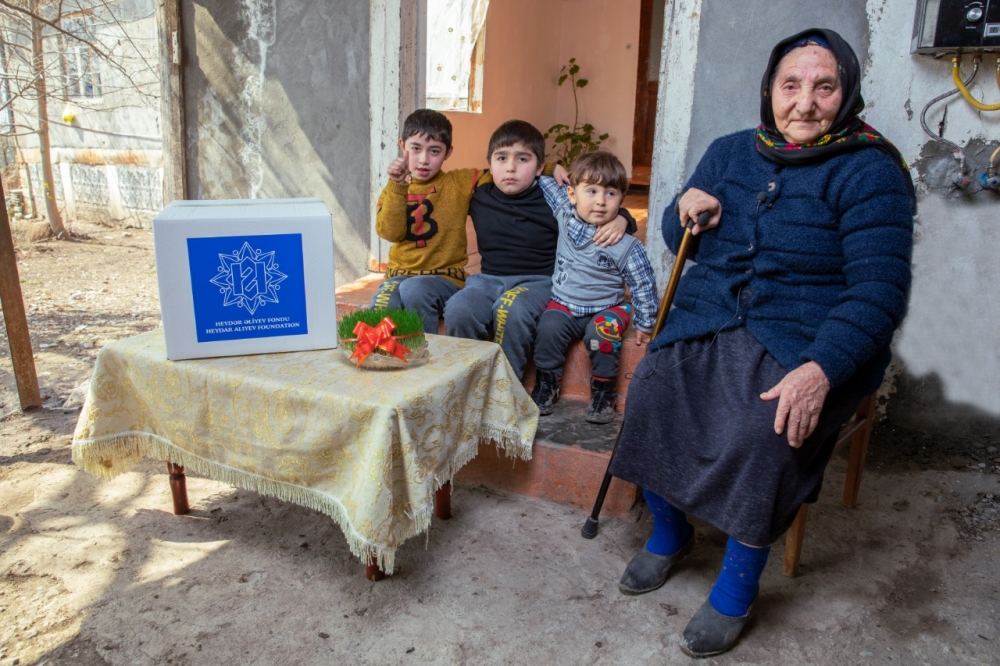 Heydar Aliyev Foundation sent gifts to low-income families on occasion of Novruz holiday (PHOTO) (UPDATE)