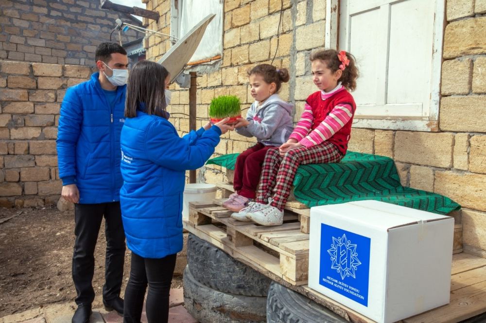 Heydar Aliyev Foundation sent gifts to low-income families on occasion of Novruz holiday (PHOTO) (UPDATE)
