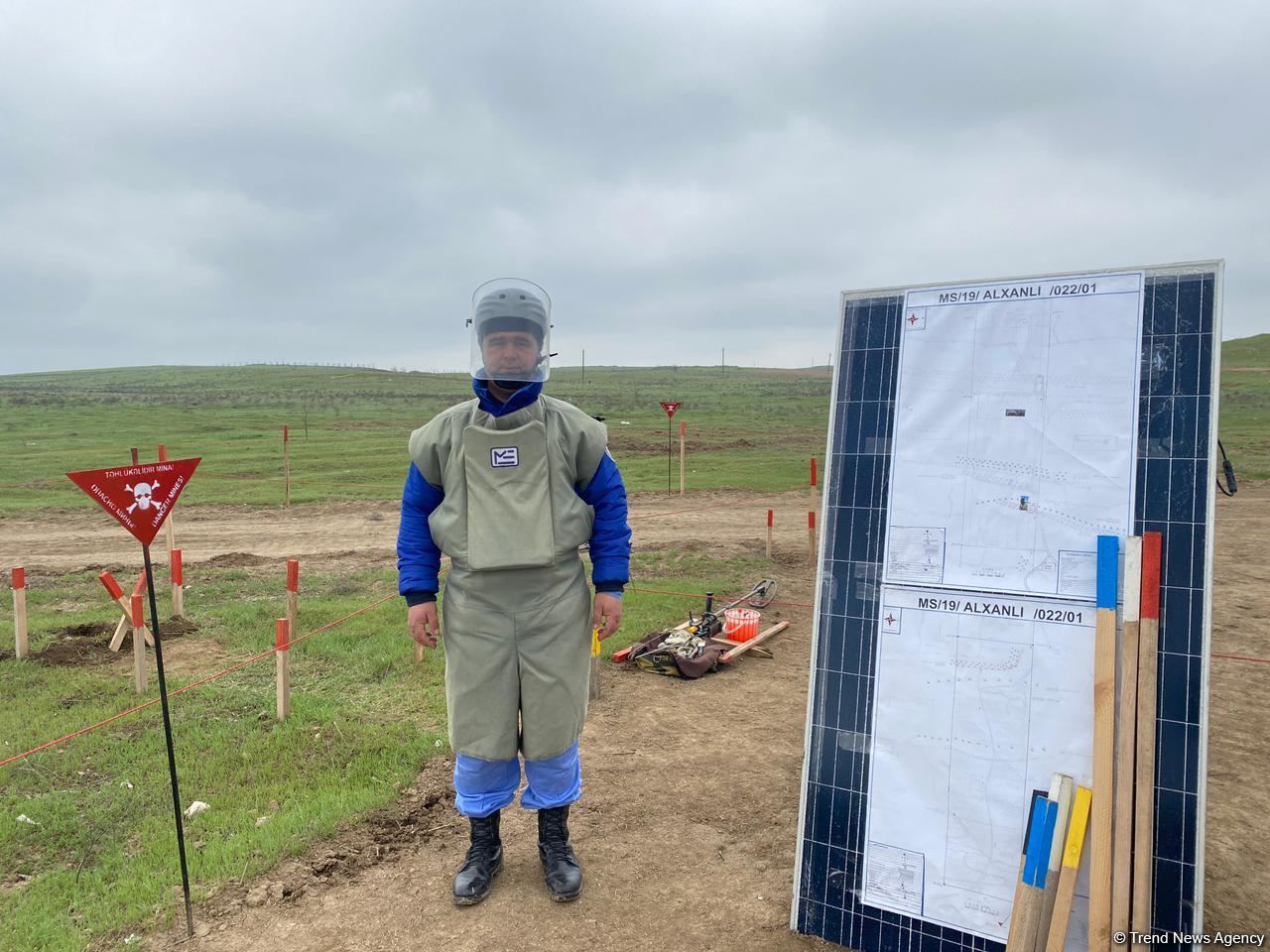 Azerbaijani agency talks demined section of Fuzuli-Shusha road (PHOTO)