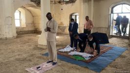 OIC reps pray in Juma Mosque during visit to Azerbaijan’s Aghdam district (PHOTO/VIDEO)