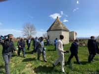 OIC reps visit Imaret cemetery in Azerbaijan's Aghdam district (PHOTO/VIDEO)