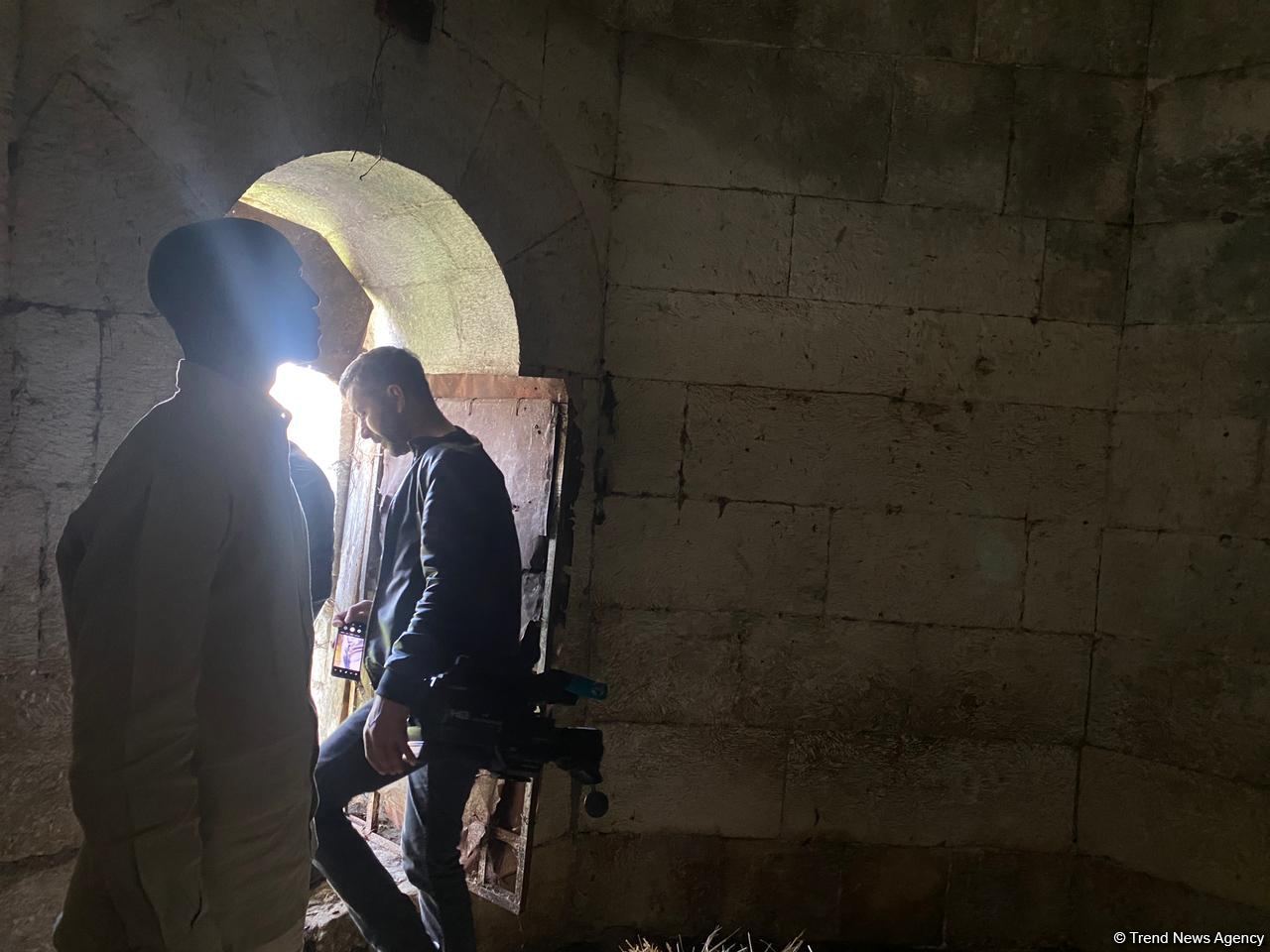 OIC reps visit Imaret cemetery in Azerbaijan's Aghdam district (PHOTO/VIDEO)