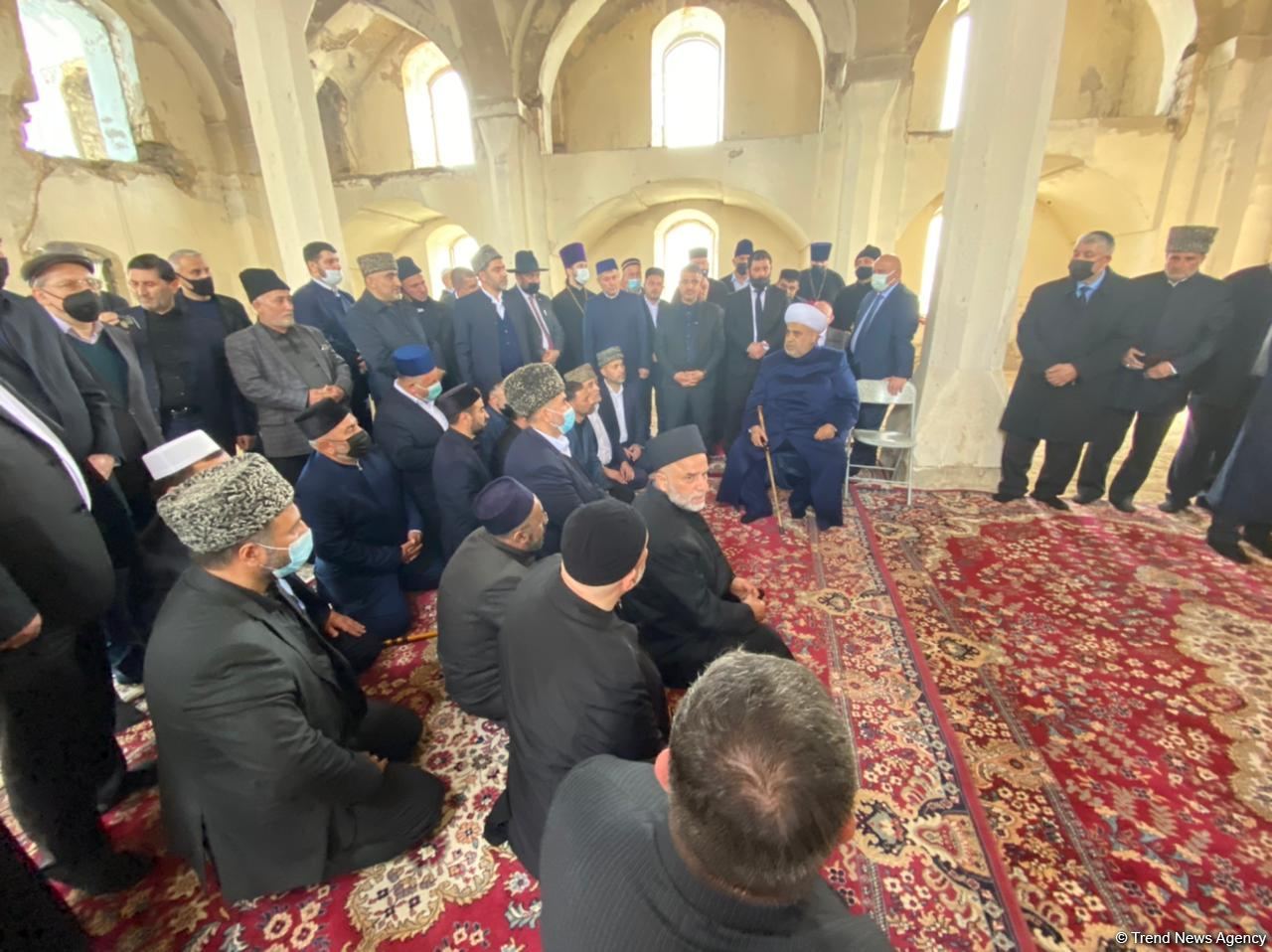 Heads of Azerbaijani religious confessions visit Aghdam Juma Mosque (PHOTO)