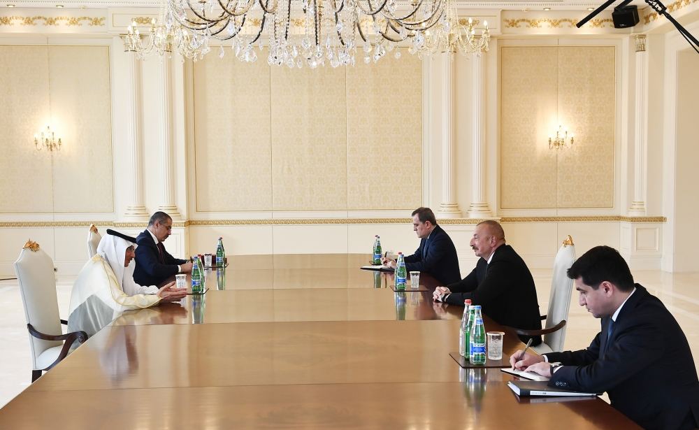 Azerbaijani president receives OIC Sec-Gen (PHOTO)
