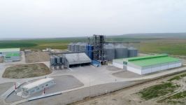 President Ilham Aliyev attends presentation of agropark owned by Agro Dairy LLC in Hajigabul (PHOTO)