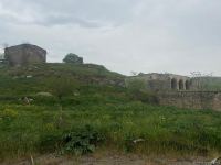 Israeli journalists visit roadside inn in Azerbaijan’s Fuzuli, turned into barn by Armenians during occupation (PHOTO)