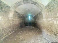 Israeli journalists visit roadside inn in Azerbaijan’s Fuzuli, turned into barn by Armenians during occupation (PHOTO)