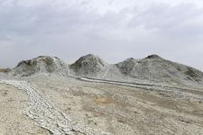 Azerbaijani president, first lady attend ceremony of laying foundation of Mud Volcanoes Tourism Complex (PHOTO)
