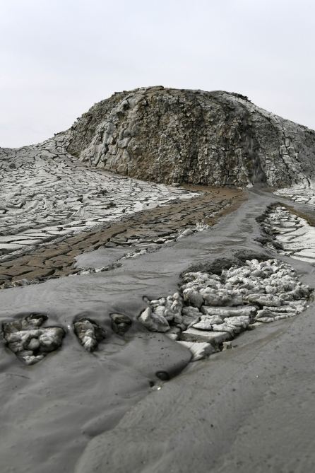 Azerbaijani president, first lady attend ceremony of laying foundation of Mud Volcanoes Tourism Complex (PHOTO)