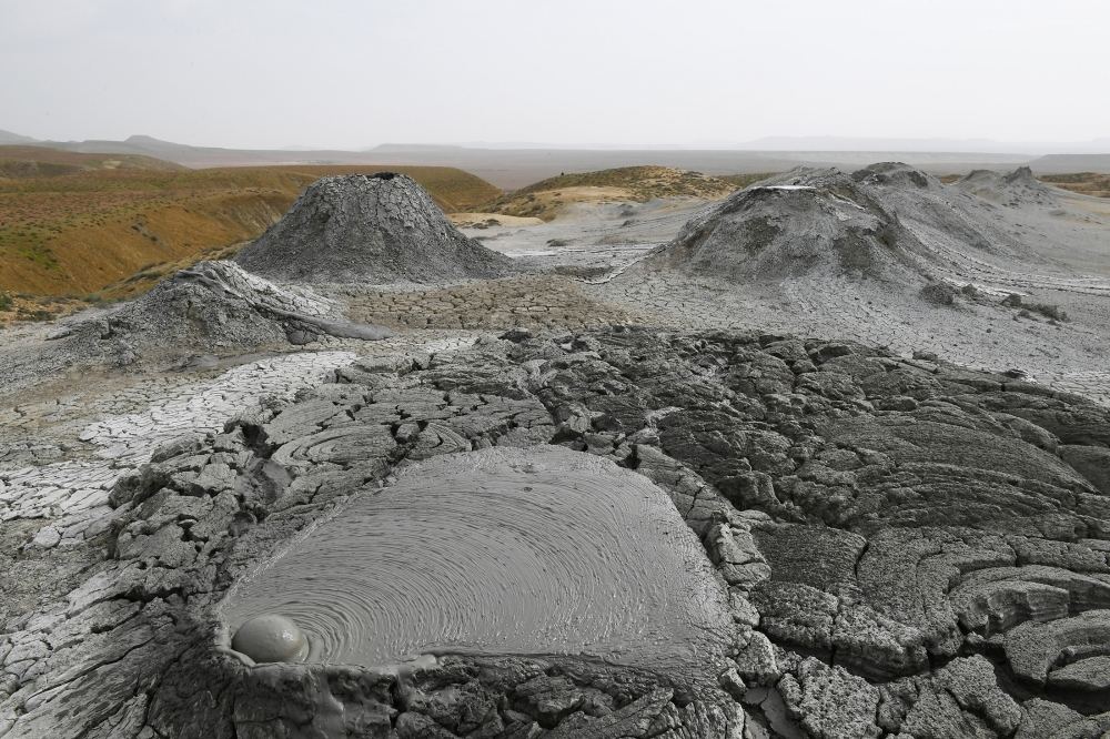 Azerbaijani president, first lady attend ceremony of laying foundation of Mud Volcanoes Tourism Complex (PHOTO)