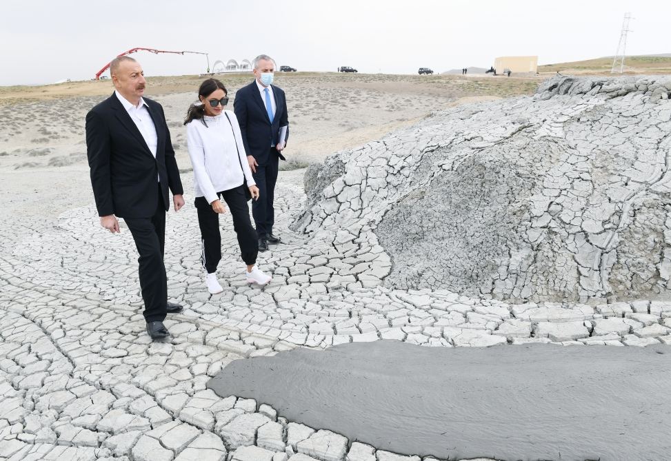 Azerbaijani president, first lady attend ceremony of laying foundation of Mud Volcanoes Tourism Complex (PHOTO)