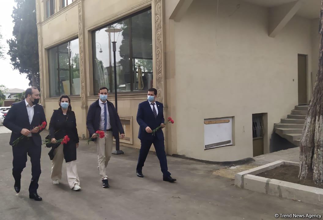 French lawyers arrive in Azerbaijan’s Ganja city, shelled by Armenia during war (PHOTO)