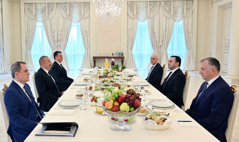 Azerbaijani president receives Georgian PM (PHOTO/VIDEO)