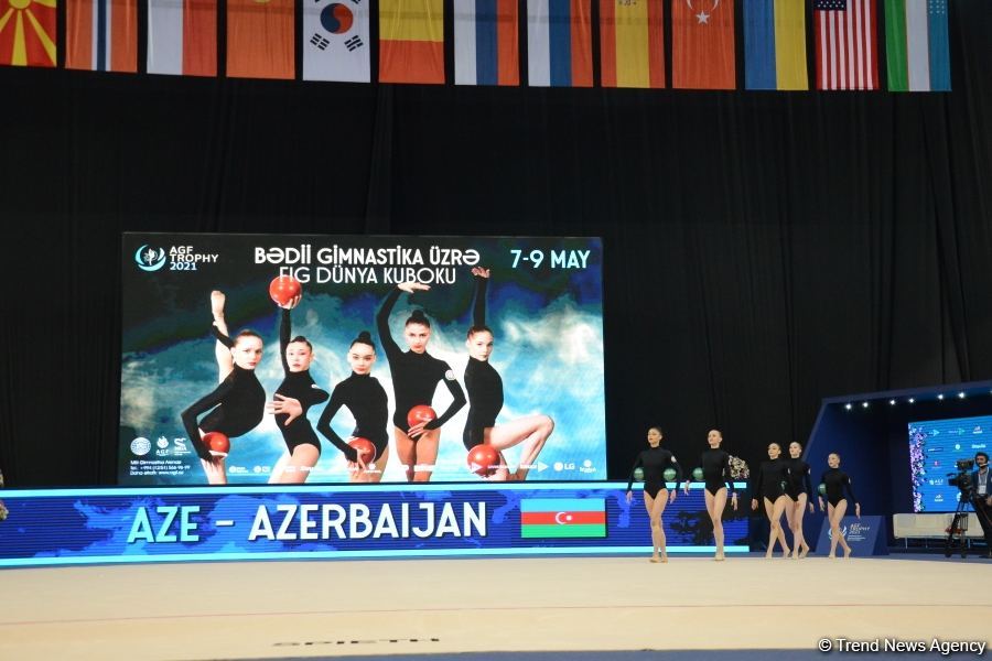 Group teams perform at National Gymnastics Arena as part of Rhythmic Gymnastics World Cup in Baku (PHOTO)