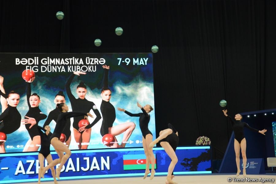 Group teams perform at National Gymnastics Arena as part of Rhythmic Gymnastics World Cup in Baku (PHOTO)