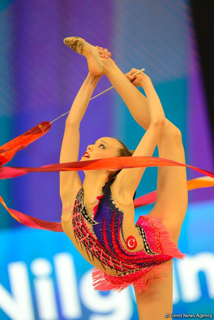 Best moments of second day of Rhythmic Gymnastics World Cup in Baku (PHOTO)