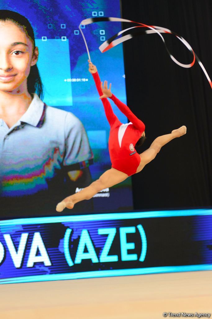 Best moments of second day of Rhythmic Gymnastics World Cup in Baku (PHOTO)