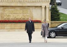 Azerbaijani president, first lady pay tribute to Azerbaijanis who made unparalleled contribution to victory over fascism (PHOTO/VİDEO)