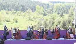 Azerbaijani president, first lady attend opening of “Kharibulbul” festival in Shusha (PHOTO)
