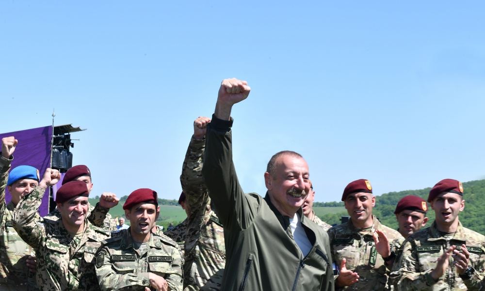 Azerbaijani president, first lady attend opening of “Kharibulbul” festival in Shusha (PHOTO)