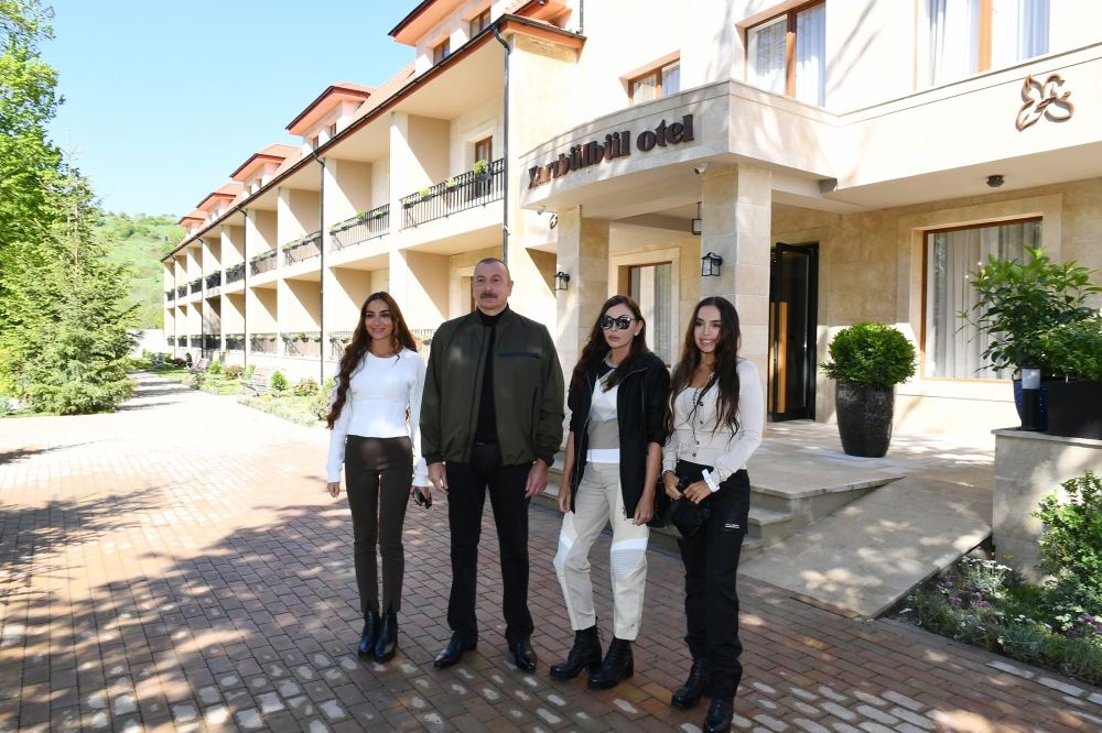 Azerbaijani president, first lady inaugurate “Khari Bulbul” hotel after renovation (PHOTO)