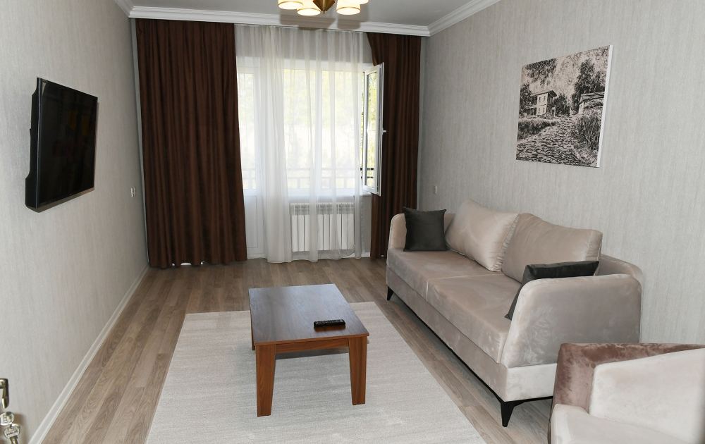 Azerbaijani president, first lady inaugurate “Khari Bulbul” hotel after renovation (PHOTO)