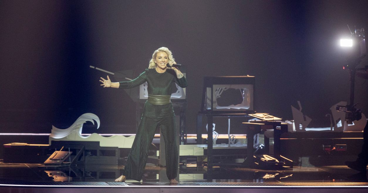 Azerbaijani contestant Samira Efendi proceeds into Eurovision final (PHOTO/VIDEO)