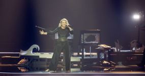 Azerbaijani contestant Samira Efendi proceeds into Eurovision final (PHOTO/VIDEO)