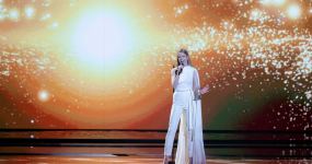 Azerbaijani contestant Samira Efendi proceeds into Eurovision final (PHOTO/VIDEO)