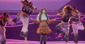 Azerbaijani contestant Samira Efendi proceeds into Eurovision final (PHOTO/VIDEO)