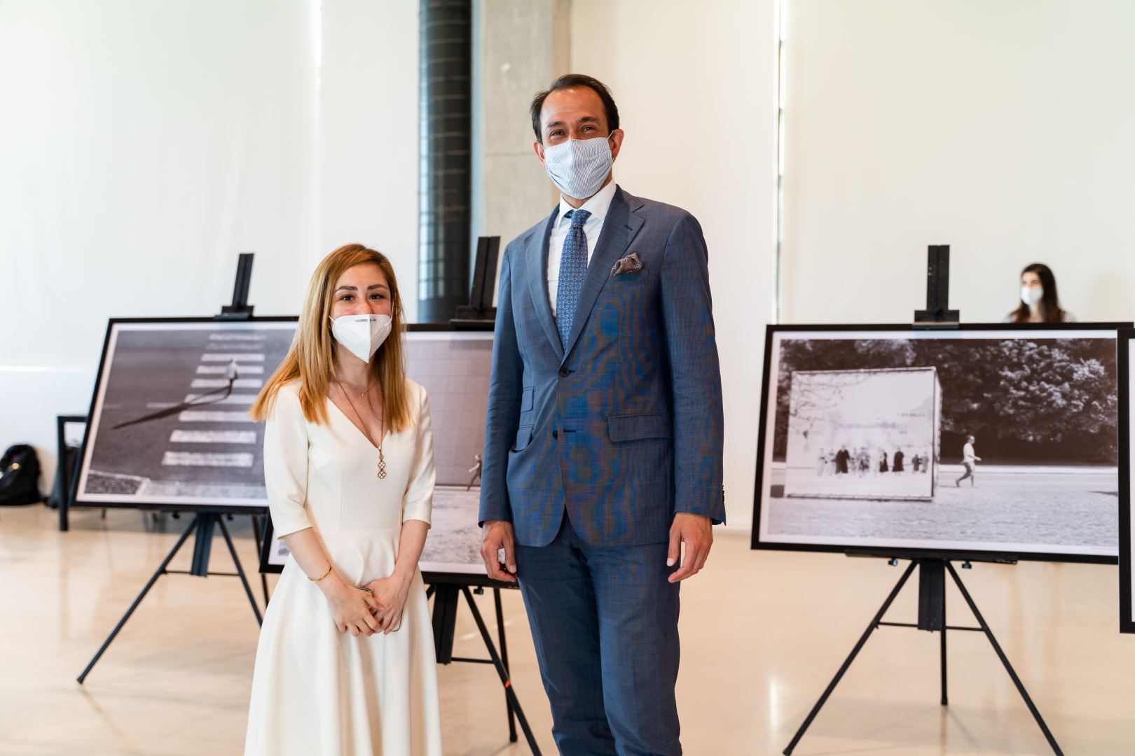 YARAT presents Homo Urbanus Europeanus photo exhibition within first int'l Baku Street Photo Festival (PHOTO)