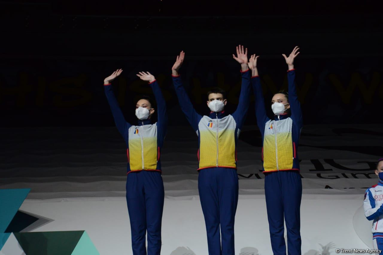 Winners of Aerobic Gymnastics World Age Group Competition in individual program and trios awarded in Baku (PHOTO)