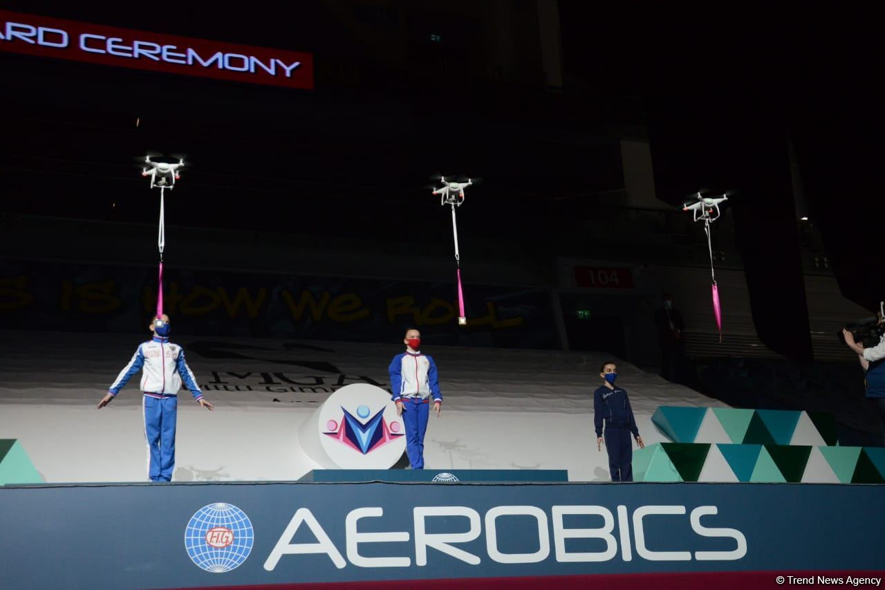 Winners of Aerobic Gymnastics World Age Group Competition in individual program and trios awarded in Baku (PHOTO)