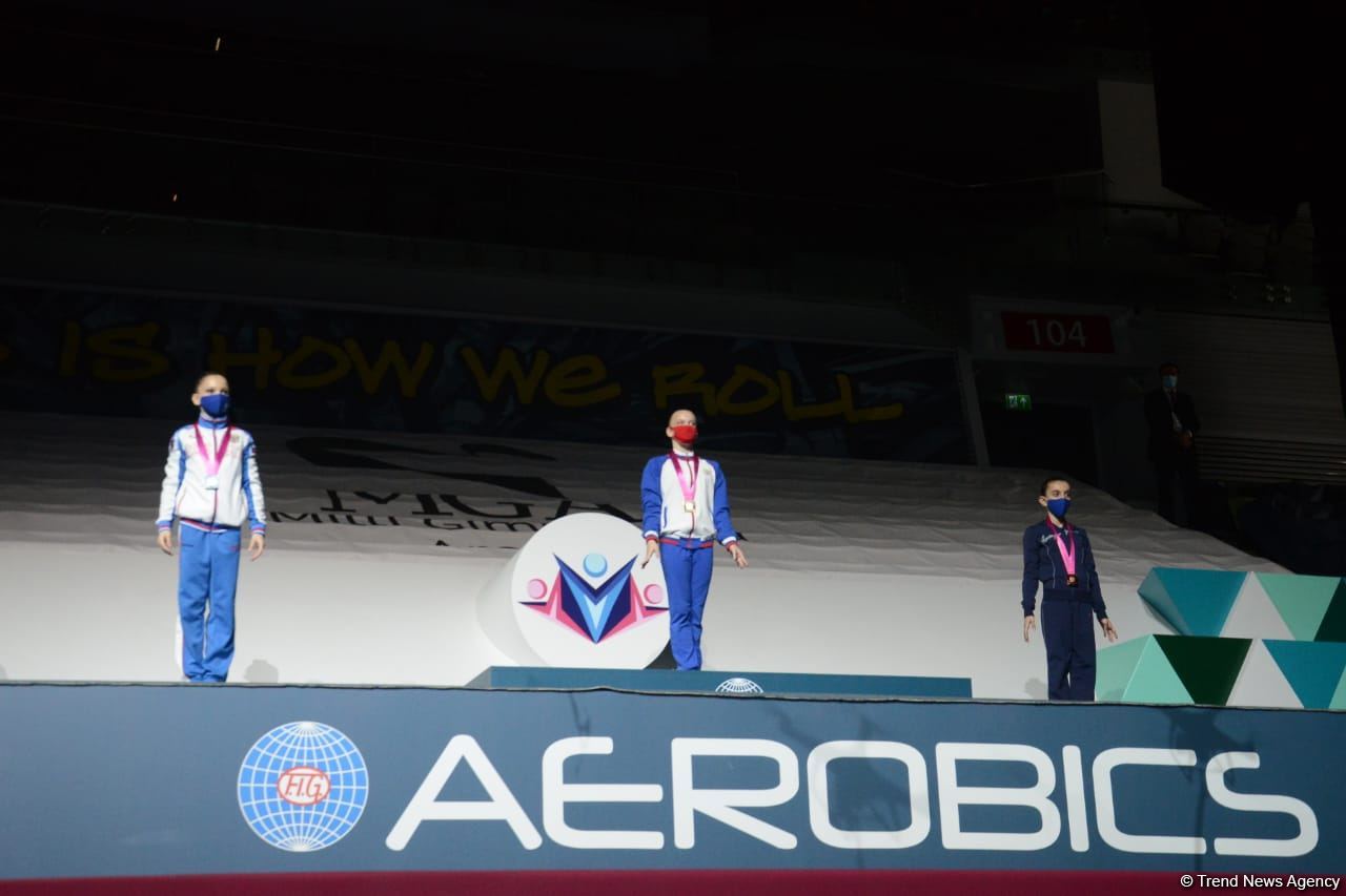 Winners of Aerobic Gymnastics World Age Group Competition in individual program and trios awarded in Baku (PHOTO)