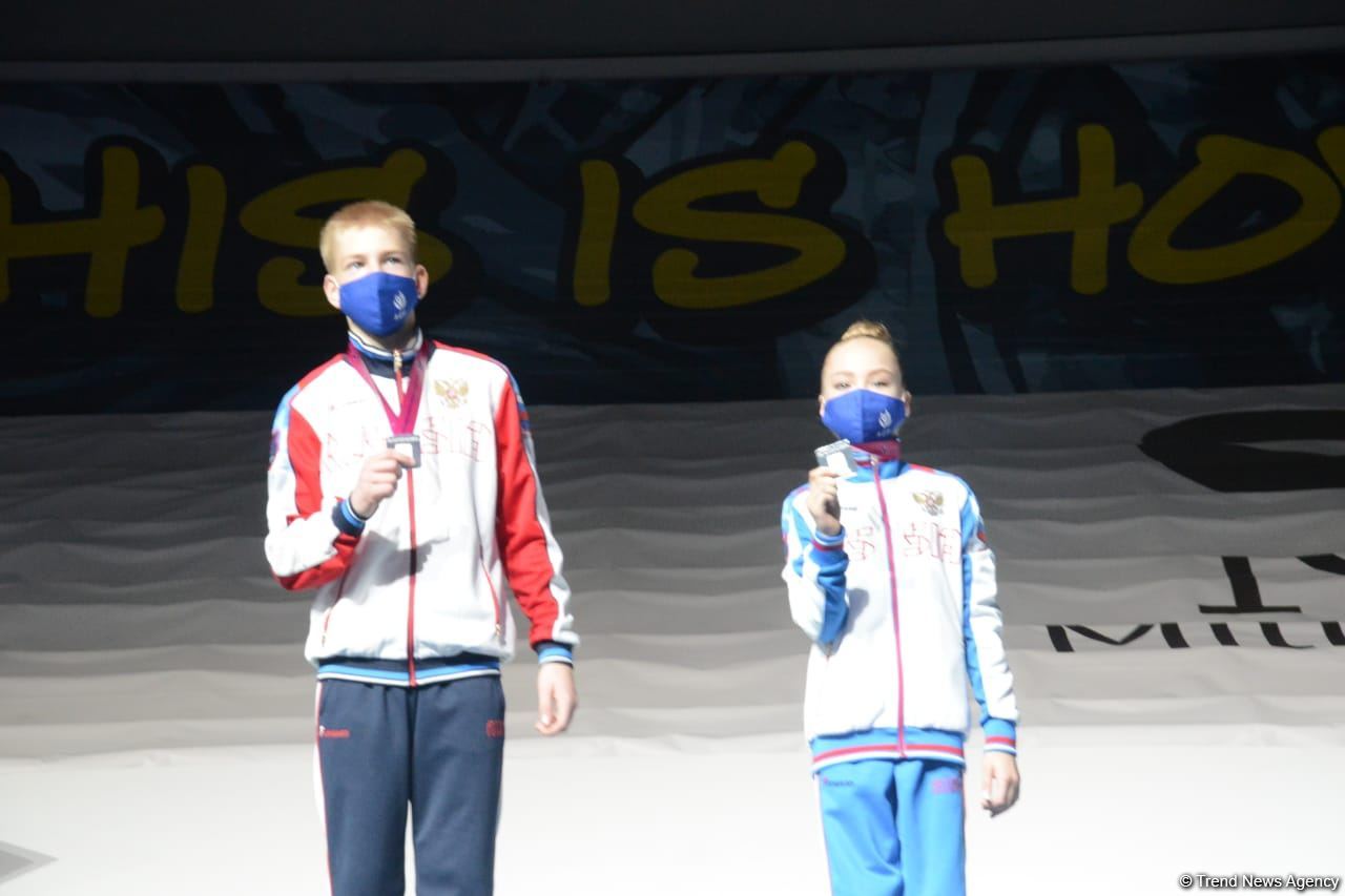 Baku awards winners of competitions in individual program for men and among mixed pairs (PHOTO)