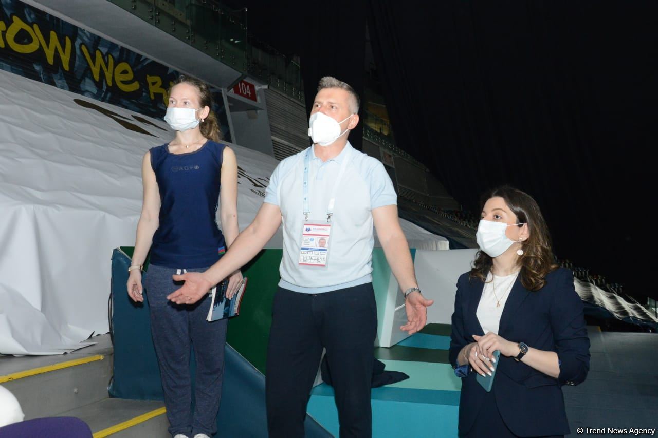 Azerbaijani gymnasts meet with multiple European and world champion in Baku (PHOTO)