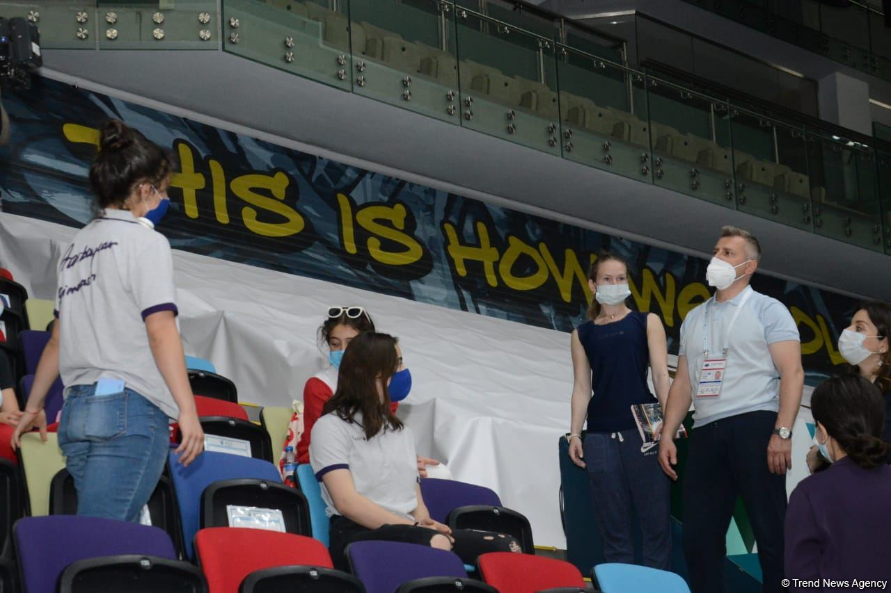 Azerbaijani gymnasts meet with multiple European and world champion in Baku (PHOTO)
